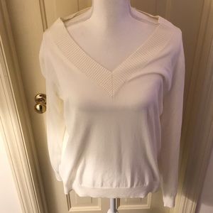 Lands’ End V-Neck Sweater NWT
